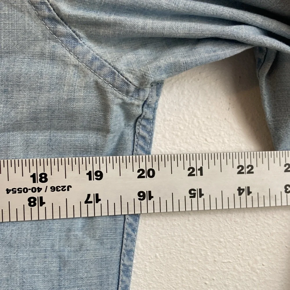 J. Crew Organic Cotton‎ Chambray Shirt - Picture 3 of 11